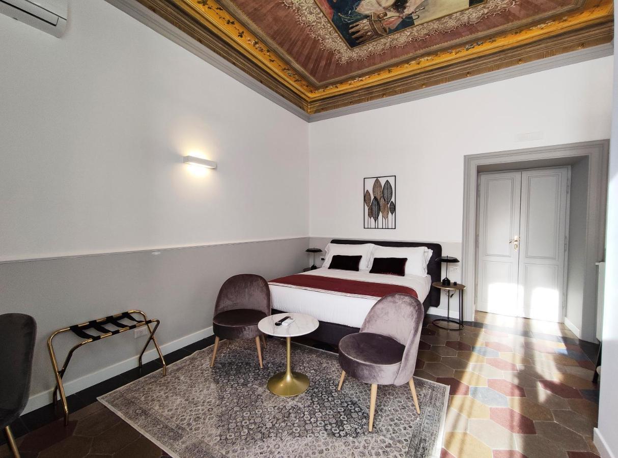 Visconti Suites By Fna Hospitality Roma Exterior photo